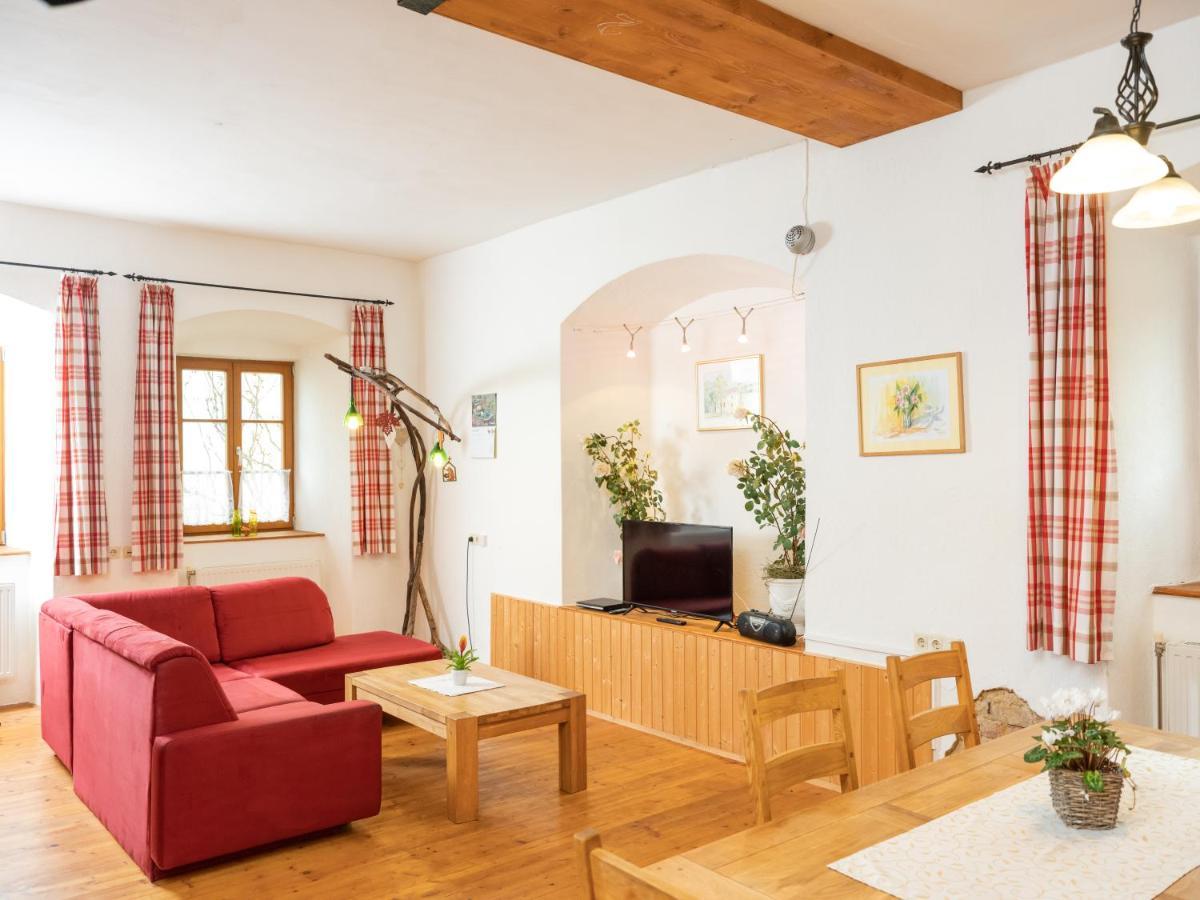 Ferienwohnung Zum Kapuziner Poysdorf Luaran gambar