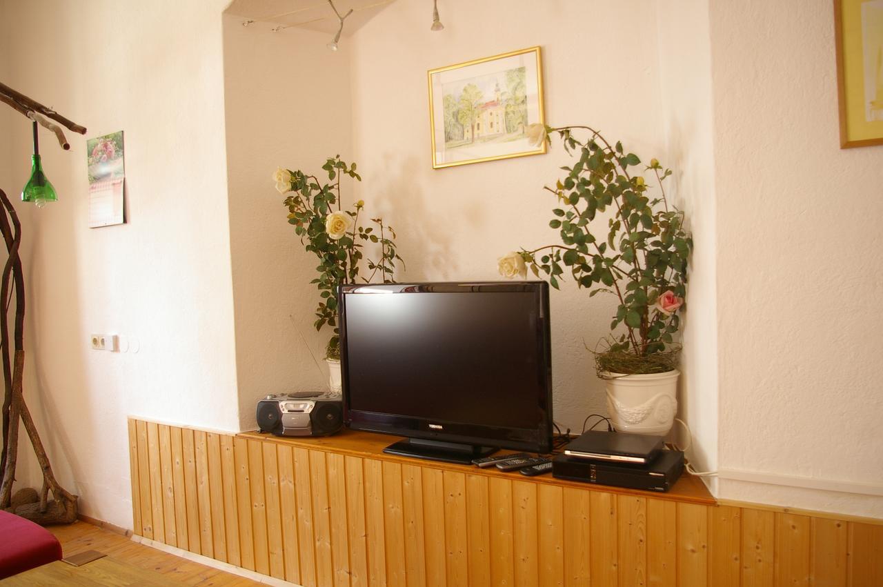 Ferienwohnung Zum Kapuziner Poysdorf Luaran gambar